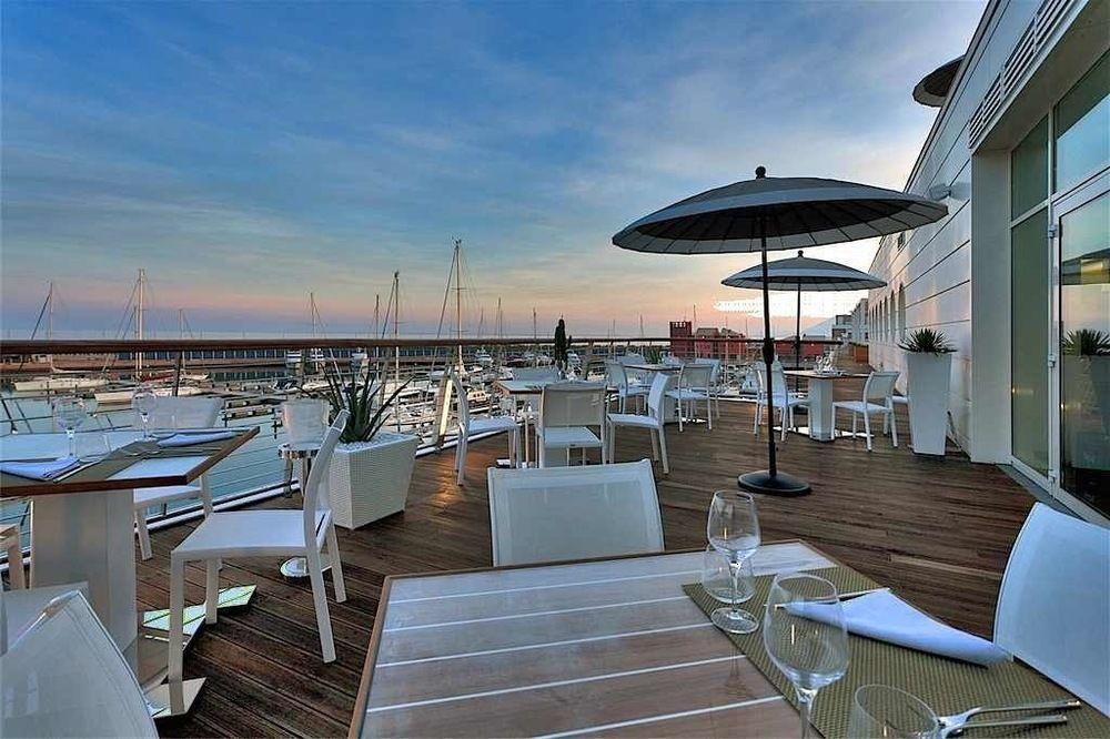 Yacht Club Marina Di Loano Hotel Екстериор снимка