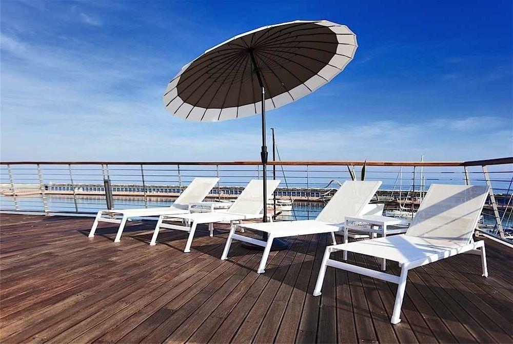 Yacht Club Marina Di Loano Hotel Екстериор снимка