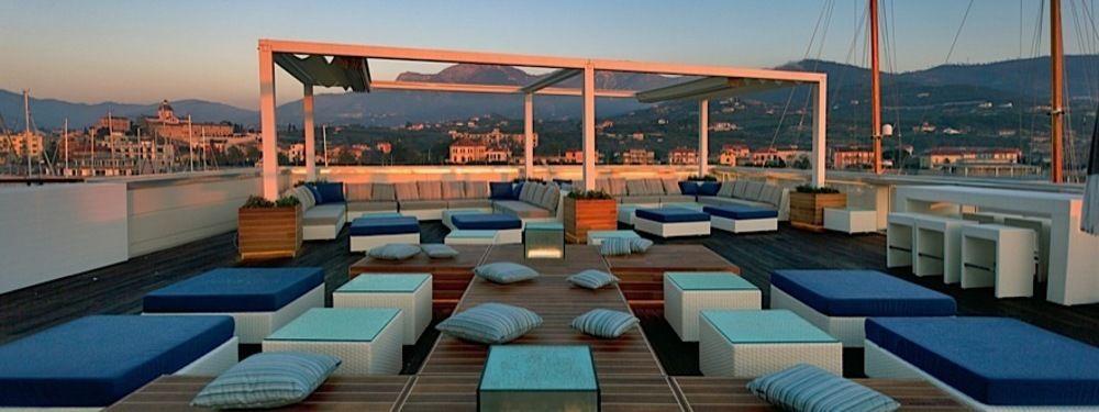 Yacht Club Marina Di Loano Hotel Екстериор снимка