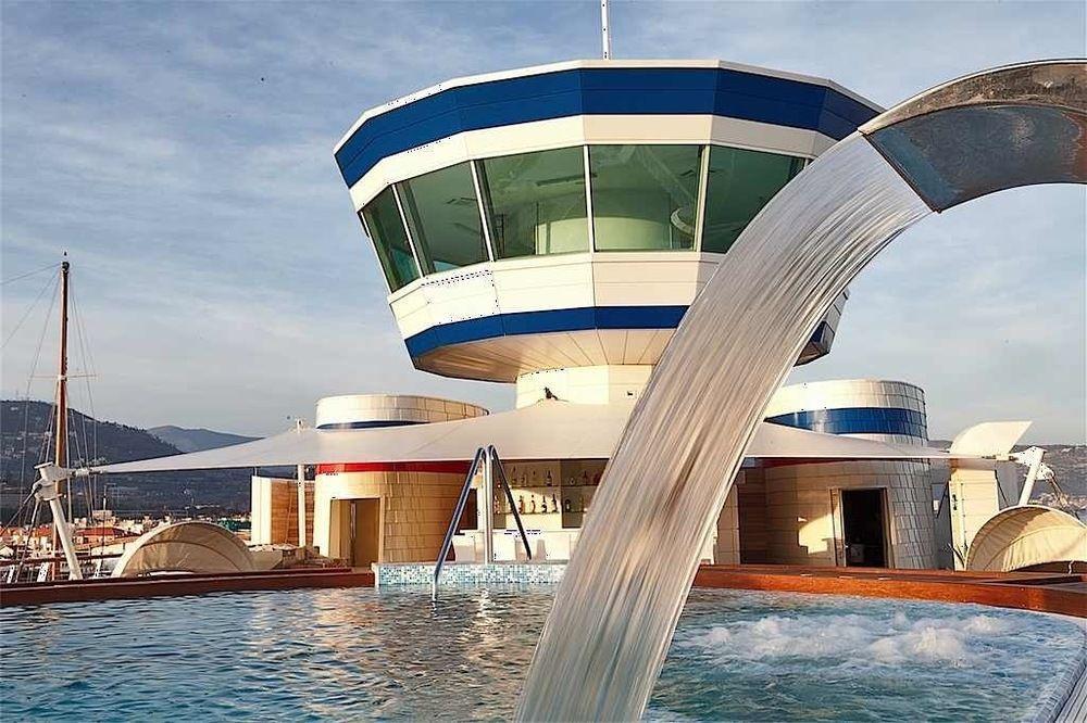 Yacht Club Marina Di Loano Hotel Екстериор снимка