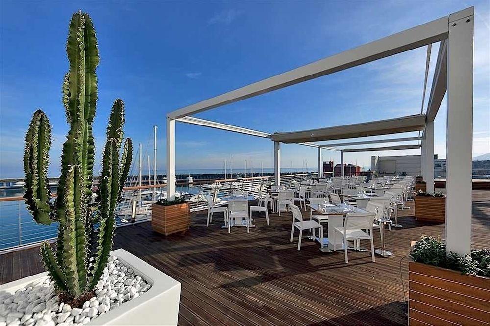 Yacht Club Marina Di Loano Hotel Екстериор снимка